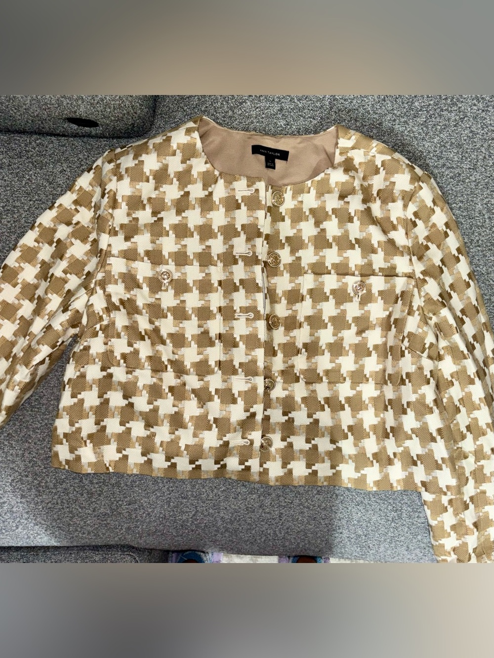 Ann Taylor Cream and Tan Houndstooth Button Front Top